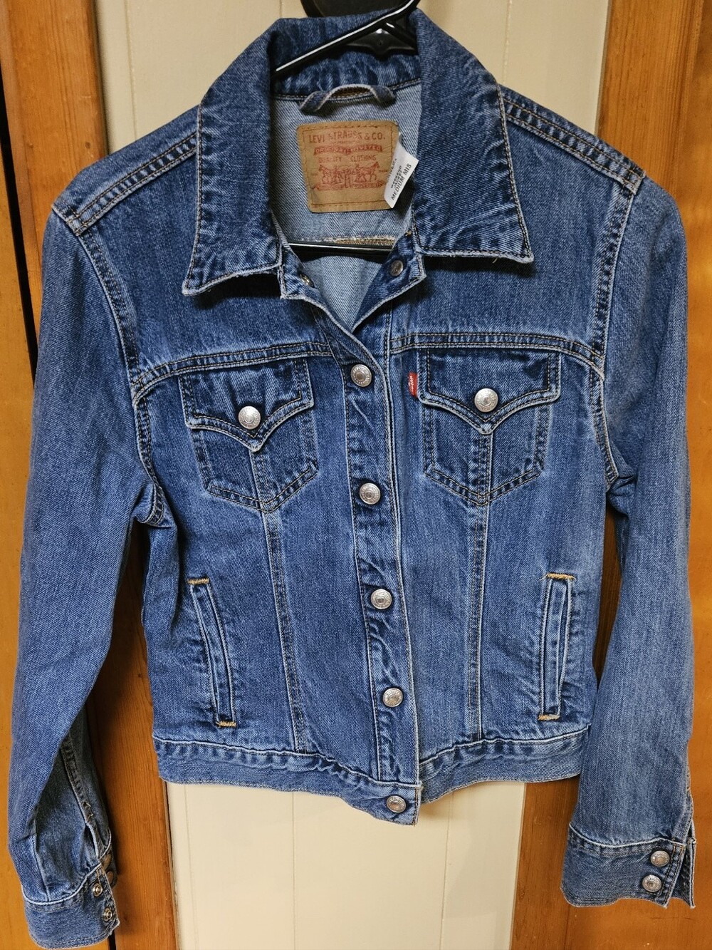 Levi's Women’s Medium Blue Denim Jean Jacket
